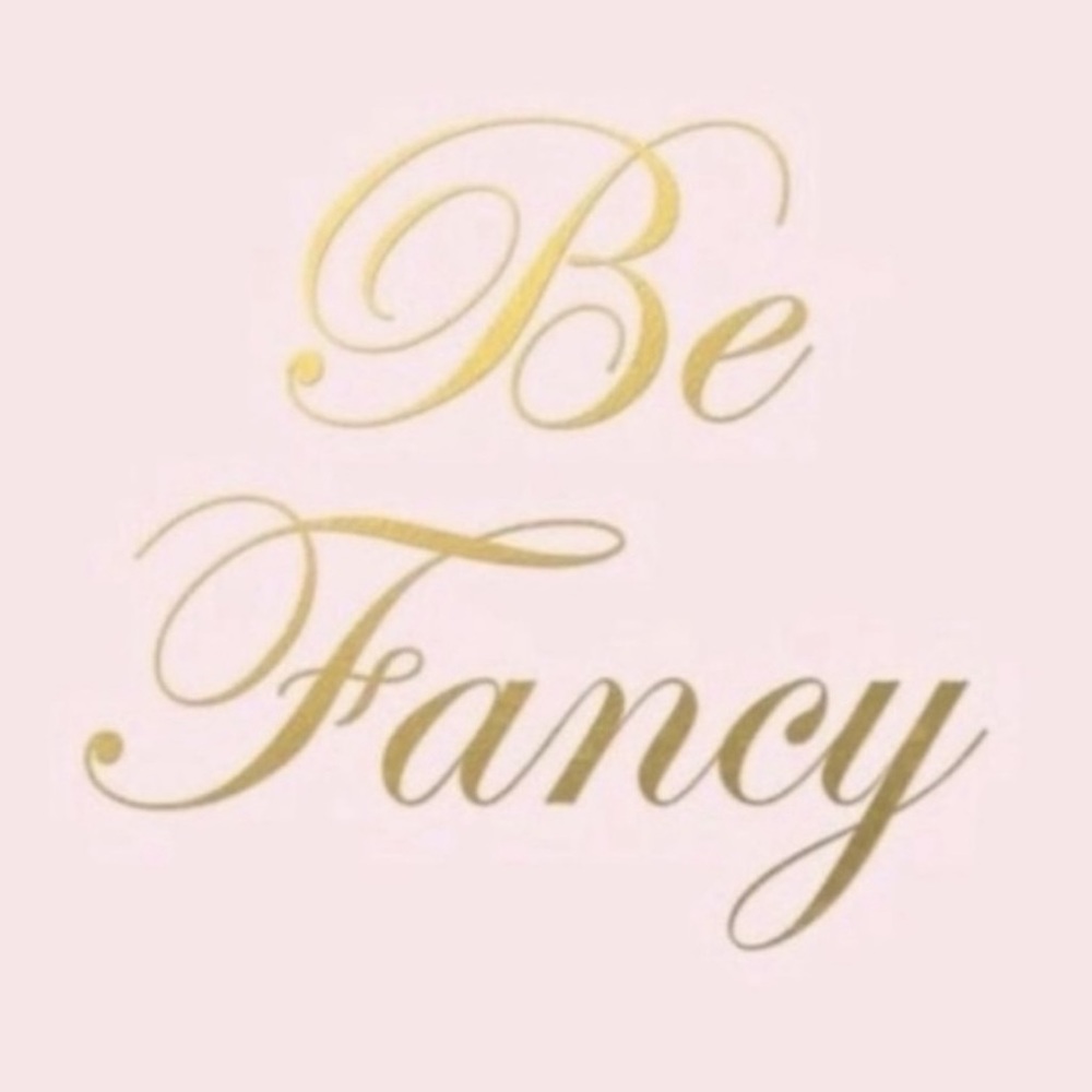 Crabtree & Evelyn of London - Blue/white - Feel Free to make an offer. - Picture 9 of 16